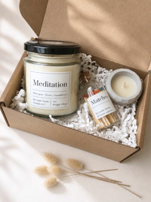 pack de regalo con vela, cerillas y vela de té. BJ Candle Studio.