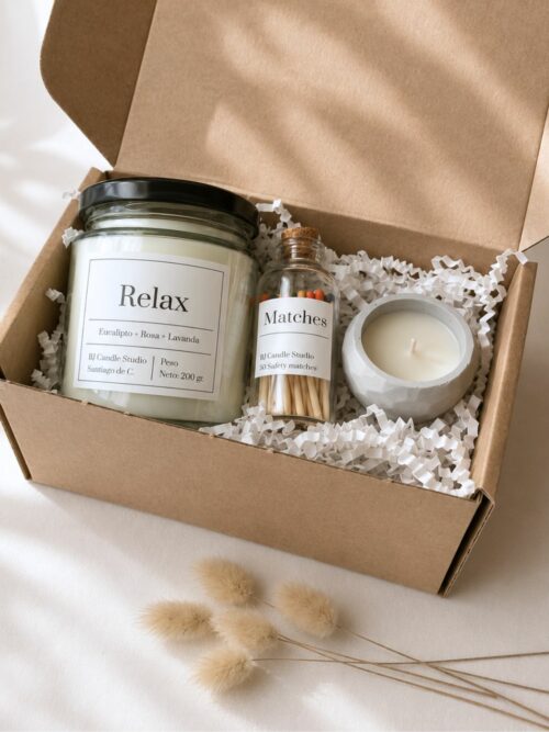 Caja de regalo Relax con vela aromática, cerillas y vela de té en tarro de cemento. BJ Candle Studio.